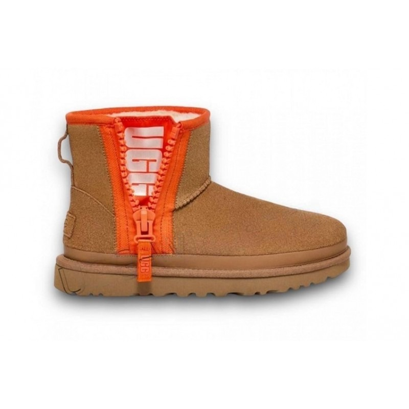 Classic Mini Zipper Tape Logo Boot - Chestnut