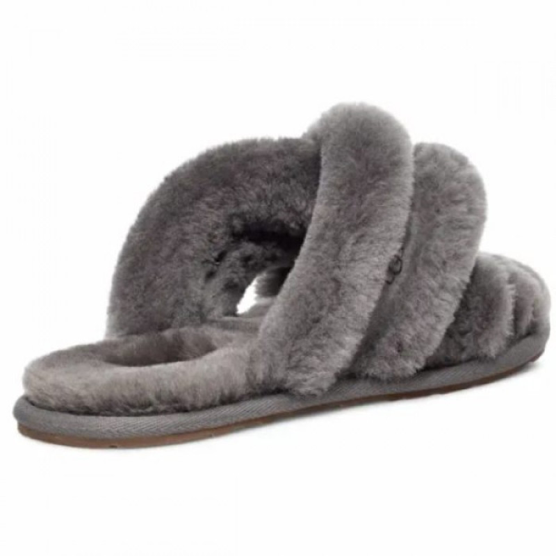 UGG Slippers Scuffita - Grey